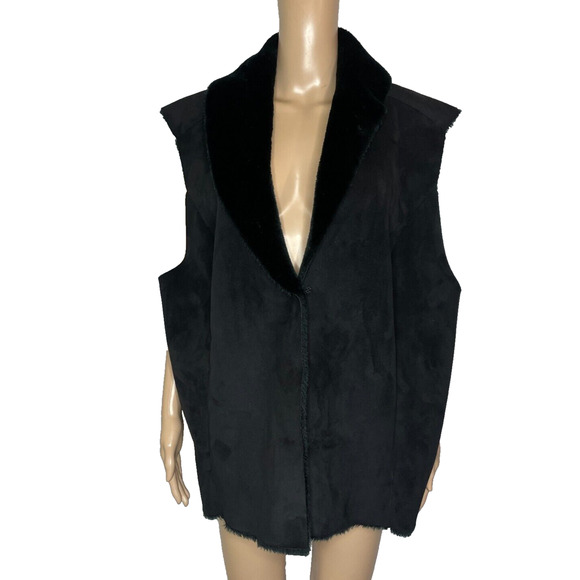 Women's 3X Lauren Ralph Lauren Black Faux Suede Latch Close Sherpa Fur Vest - Picture 2 of 6